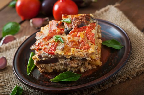What's the Key to a Flavorful and Authentic Greek Moussaka with Perfect Layers?