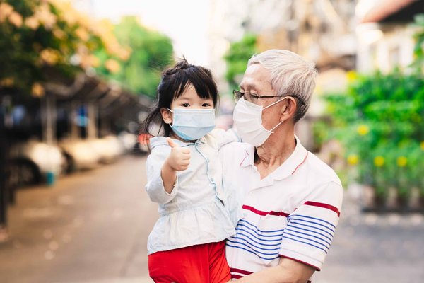 What's the Best Approach to Training a Cat to Coexist with a Pet Bird?